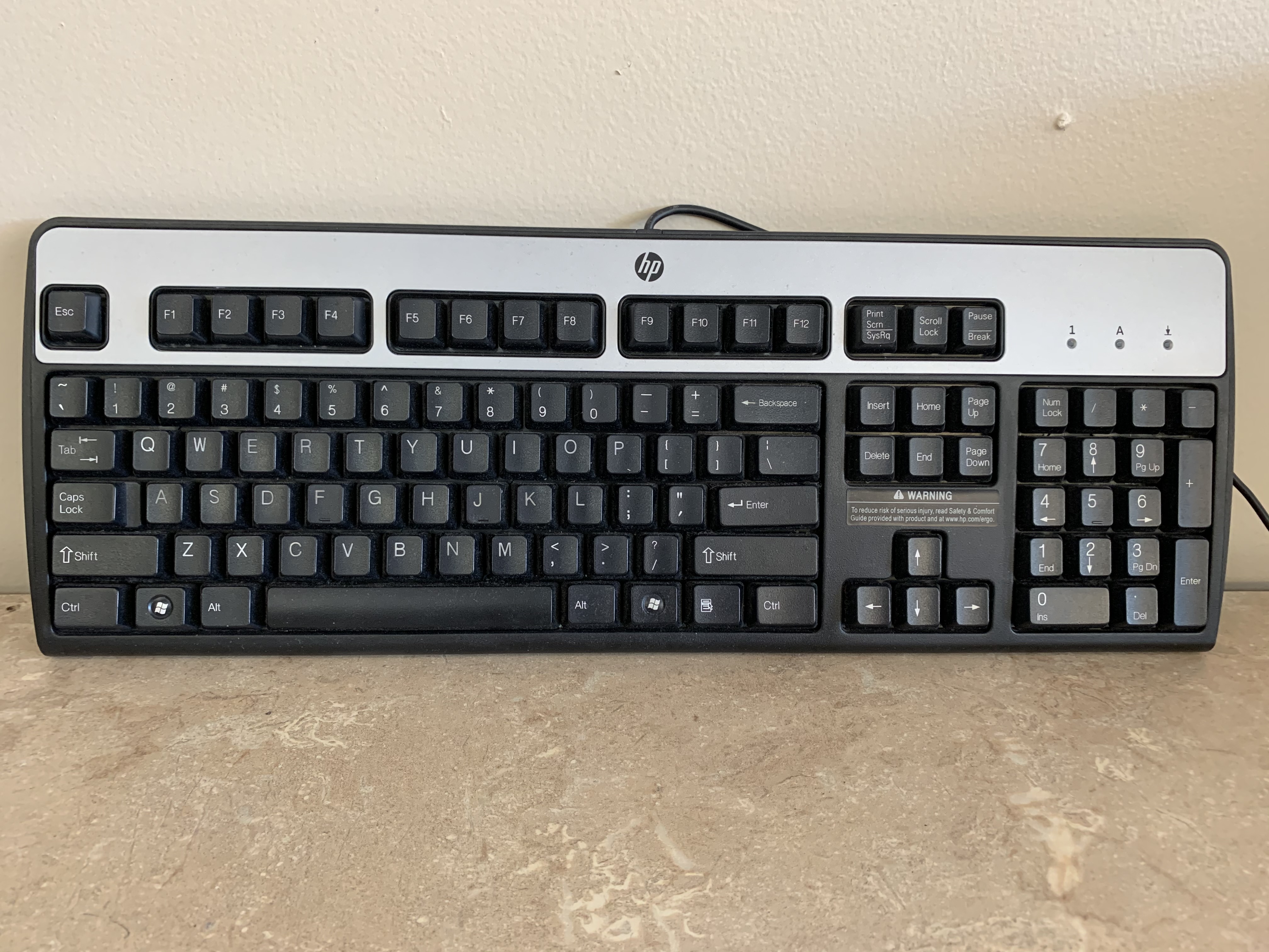 Pre-owned-PS2-Keyboard